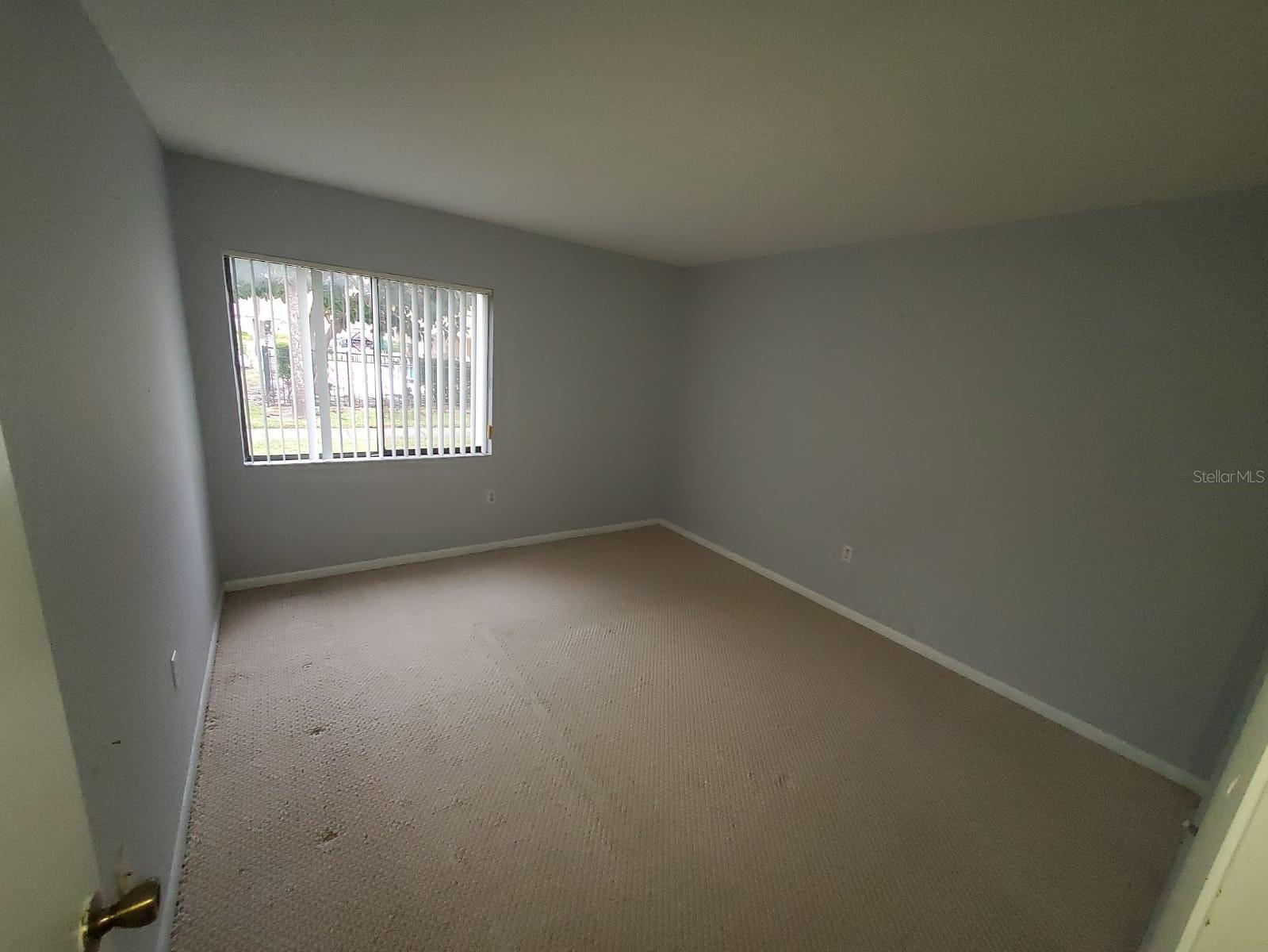 Image 7 of 12 For 5333 Vineland Road 101