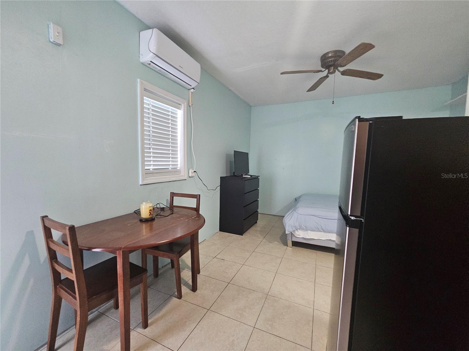 Image 4 of 8 For 896 Florida Parkway