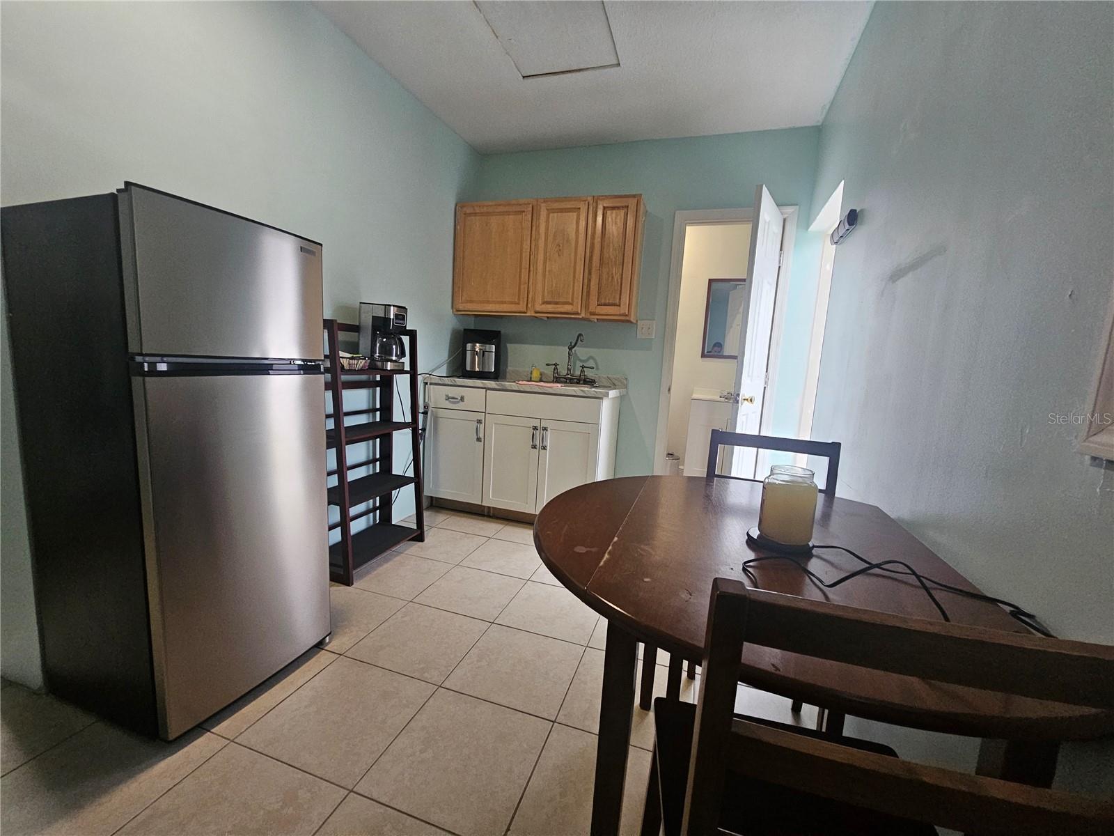 Image 5 of 8 For 896 Florida Parkway