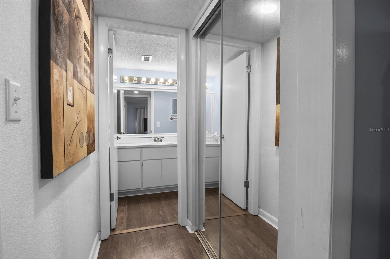 Image 18 of 33 For 400 El Camino Drive 210