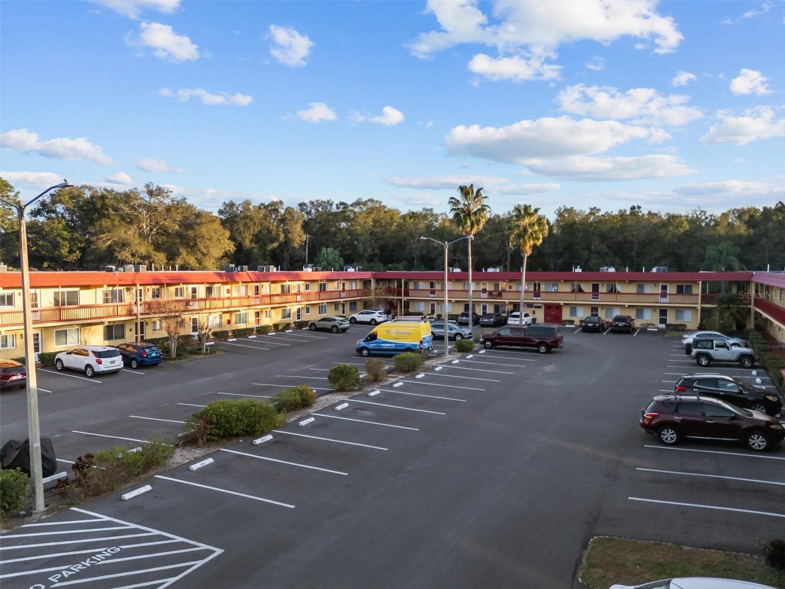 Image 24 of 33 For 400 El Camino Drive 210