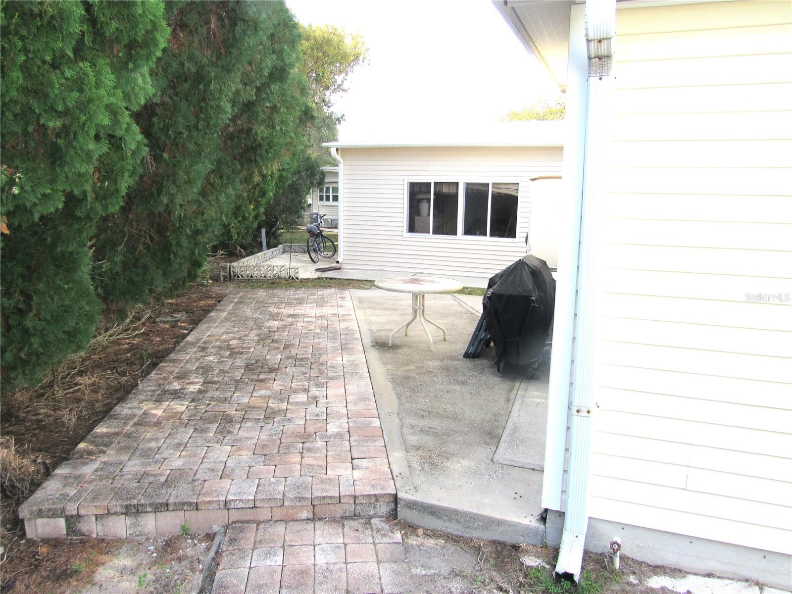 Image 15 of 16 For 9000 Us Hwy 192  489