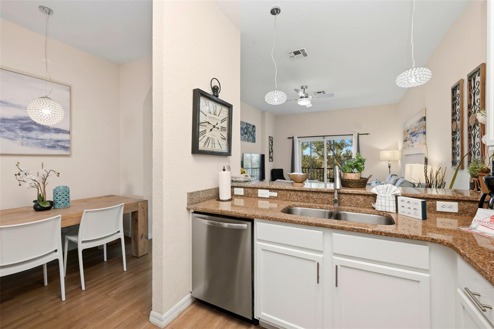 Image 14 of 34 For 1014 Gran Bahama Boulevard 31-1014