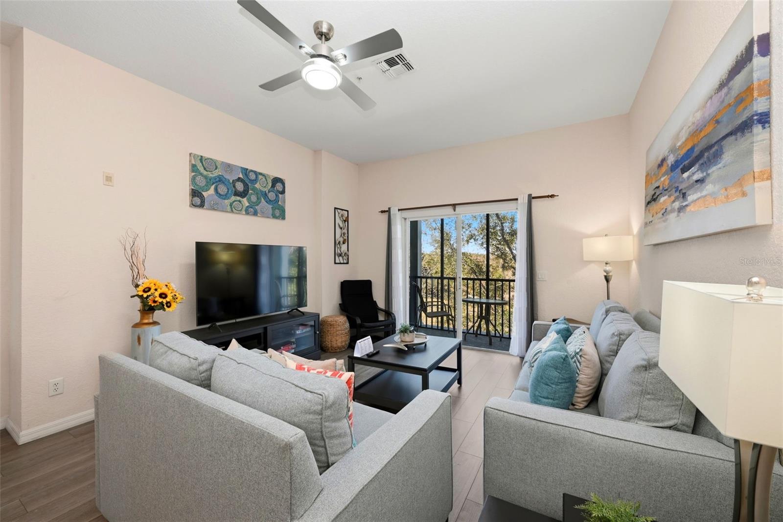 Image 15 of 34 For 1014 Gran Bahama Boulevard 31-1014