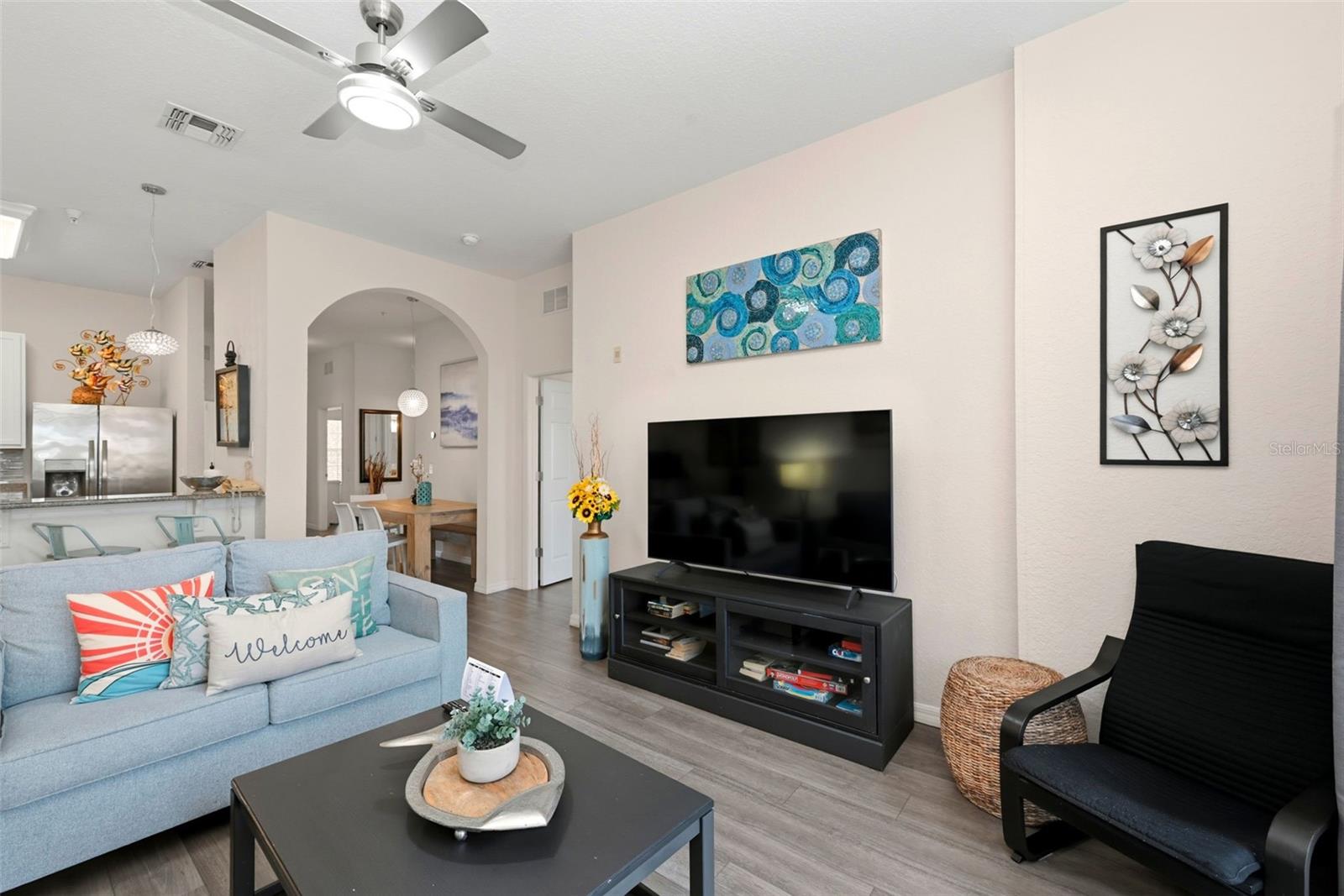 Image 18 of 34 For 1014 Gran Bahama Boulevard 31-1014