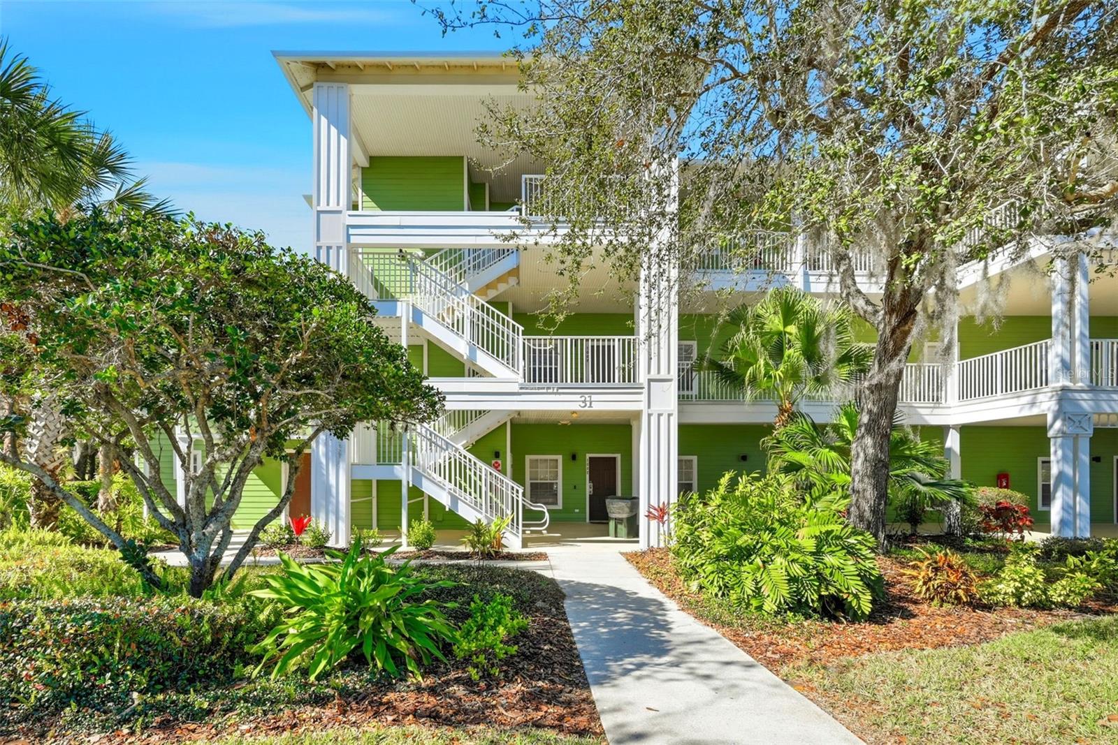 Image 3 of 34 For 1014 Gran Bahama Boulevard 31-1014