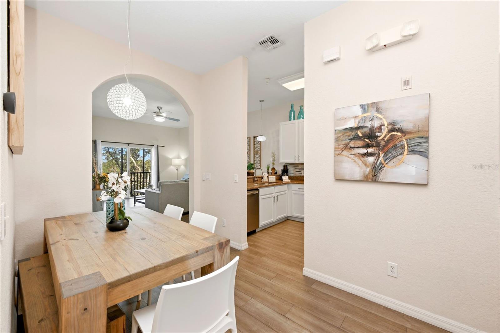 Image 8 of 34 For 1014 Gran Bahama Boulevard 31-1014