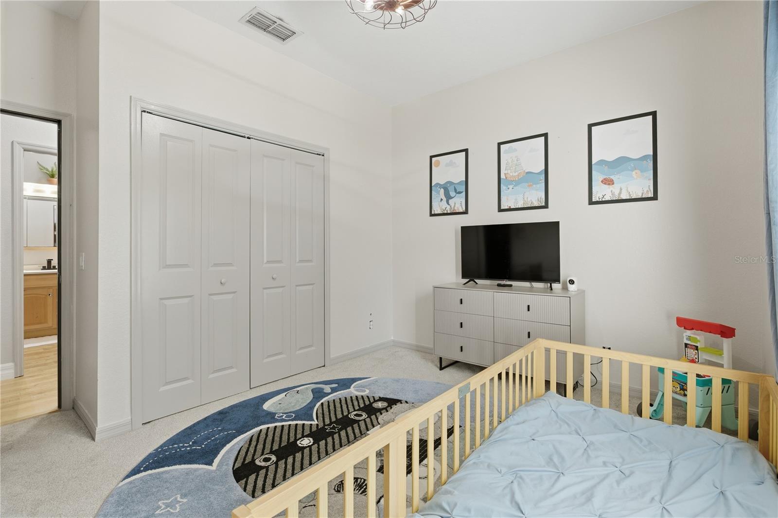 Image 35 of 52 For 4575 Lake Shore Drive