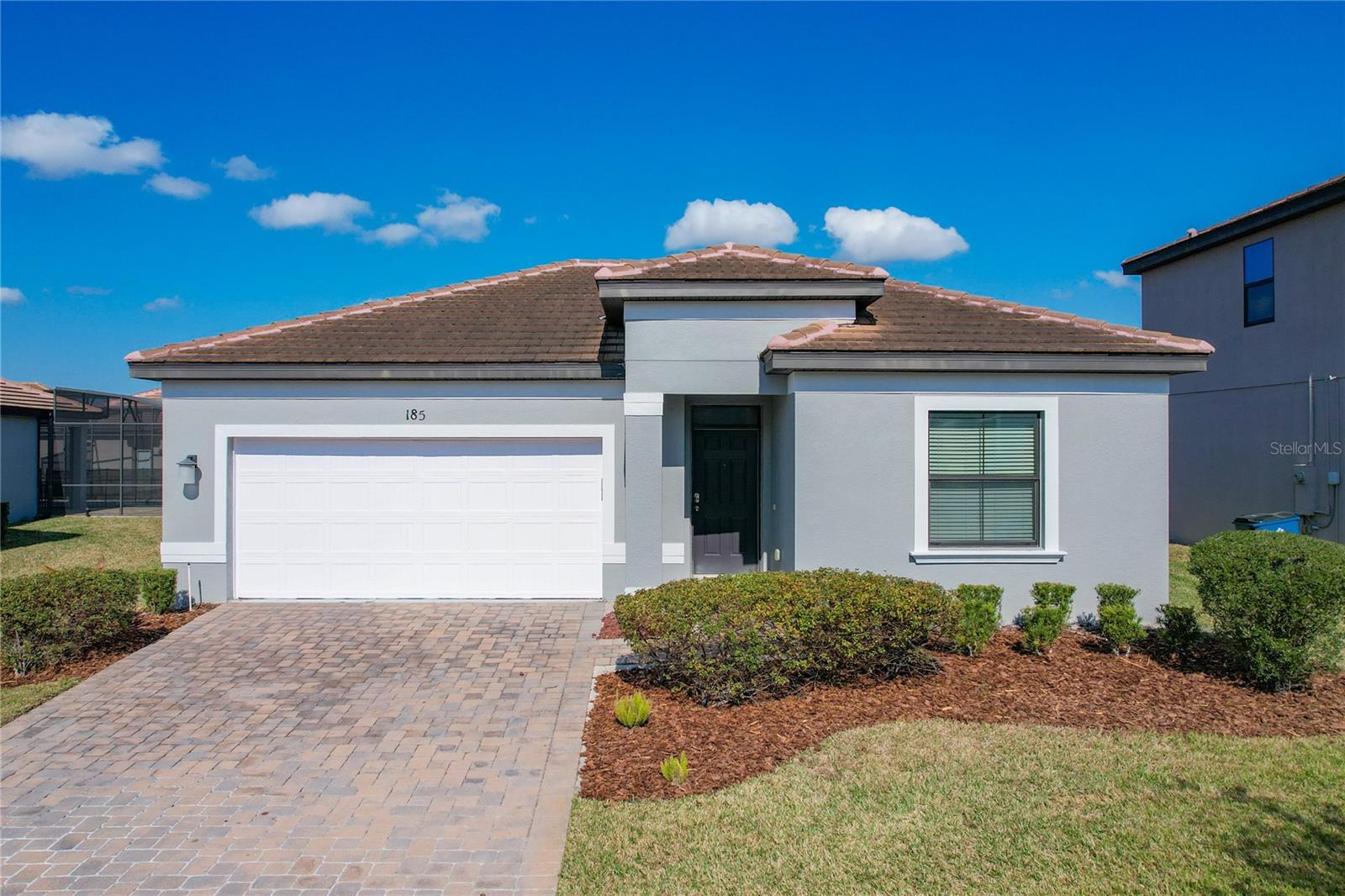 Image 2 of 33 For 185 Brookes Place