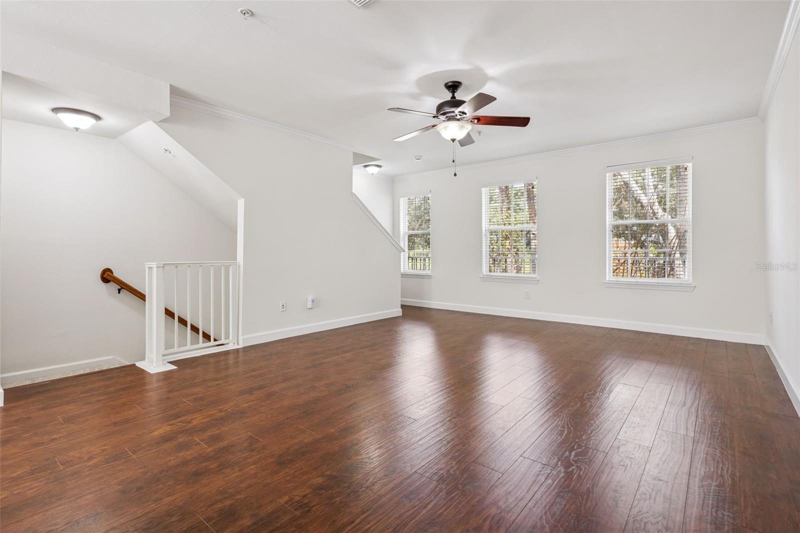 Image 22 of 51 For 1012 Waterside Drive