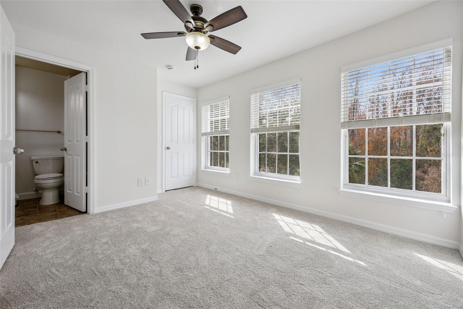 Image 30 of 51 For 1012 Waterside Drive