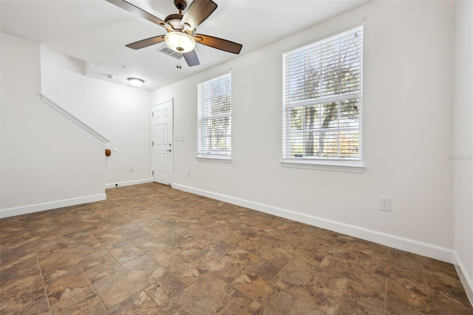 Image 6 of 51 For 1012 Waterside Drive