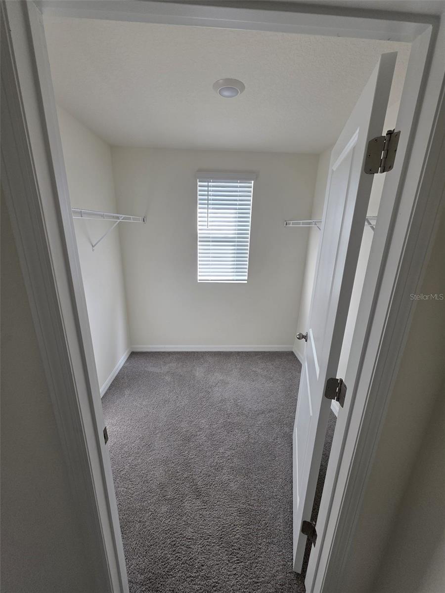 Image 11 of 21 For 384 Preston Cove Drive