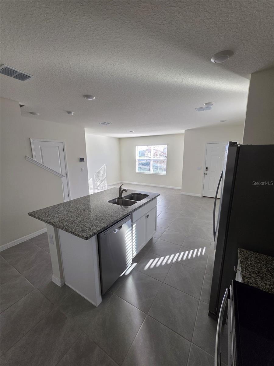 Image 5 of 21 For 384 Preston Cove Drive