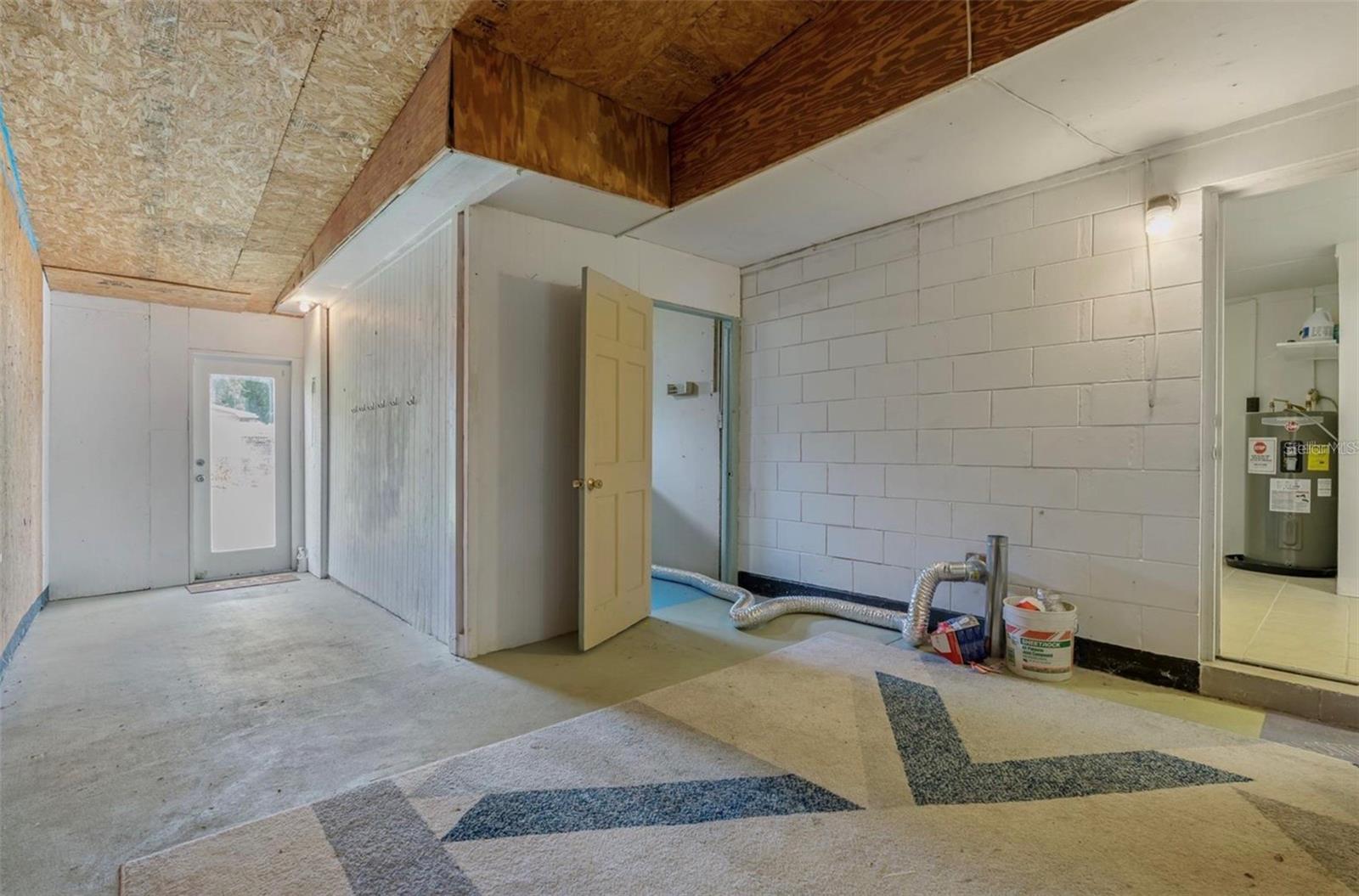 Image 17 of 33 For 2285 Avenue C Sw