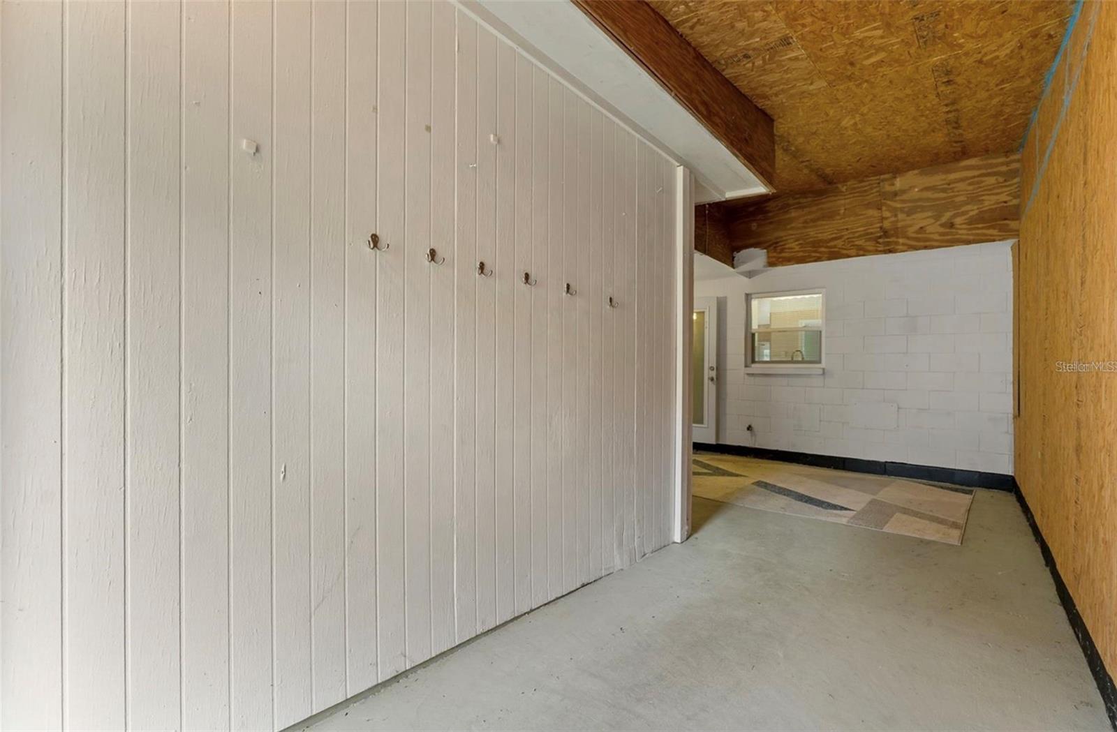 Image 18 of 33 For 2285 Avenue C Sw