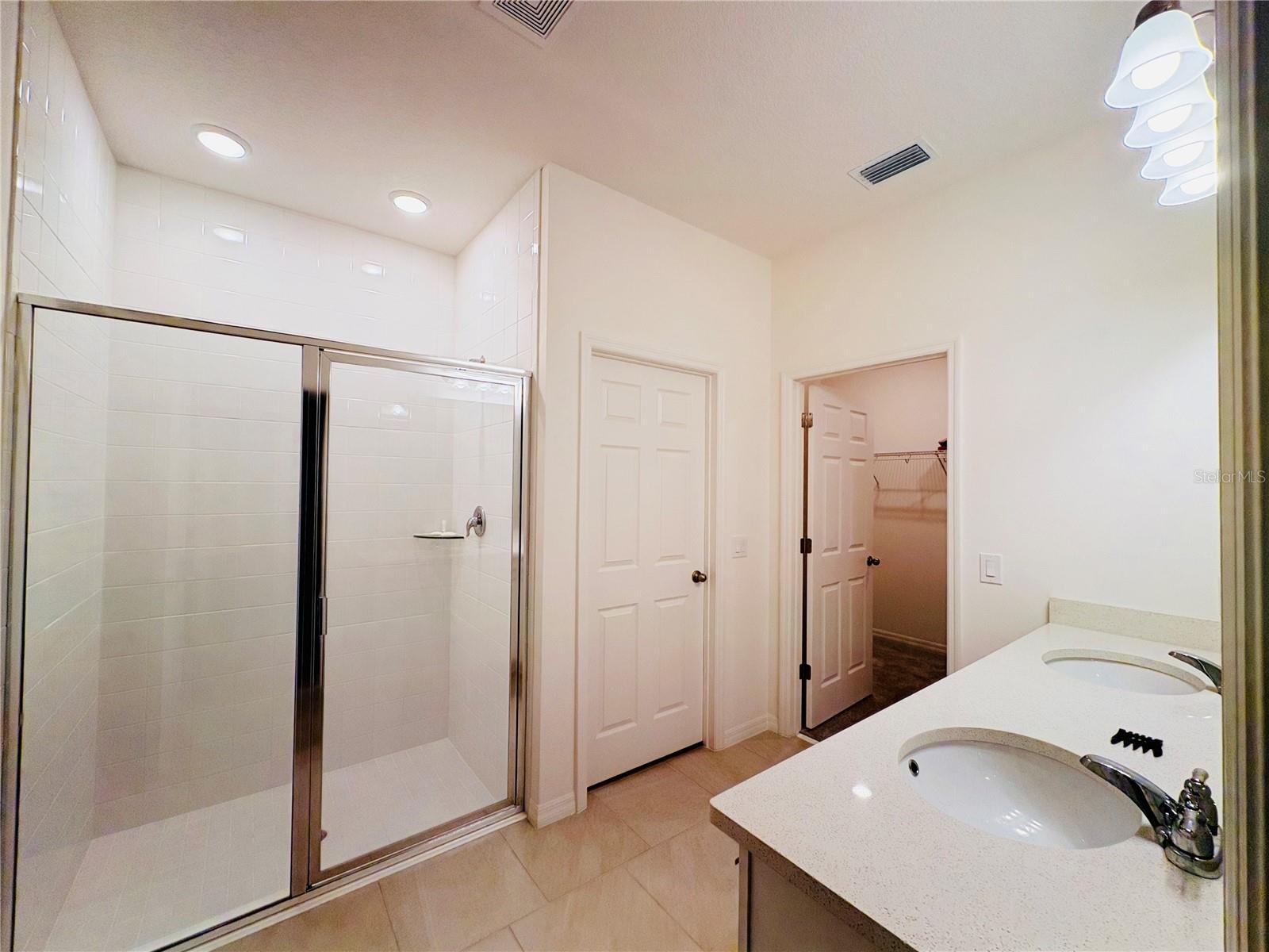 Image 20 of 24 For 1568 Sky Lakes Drive