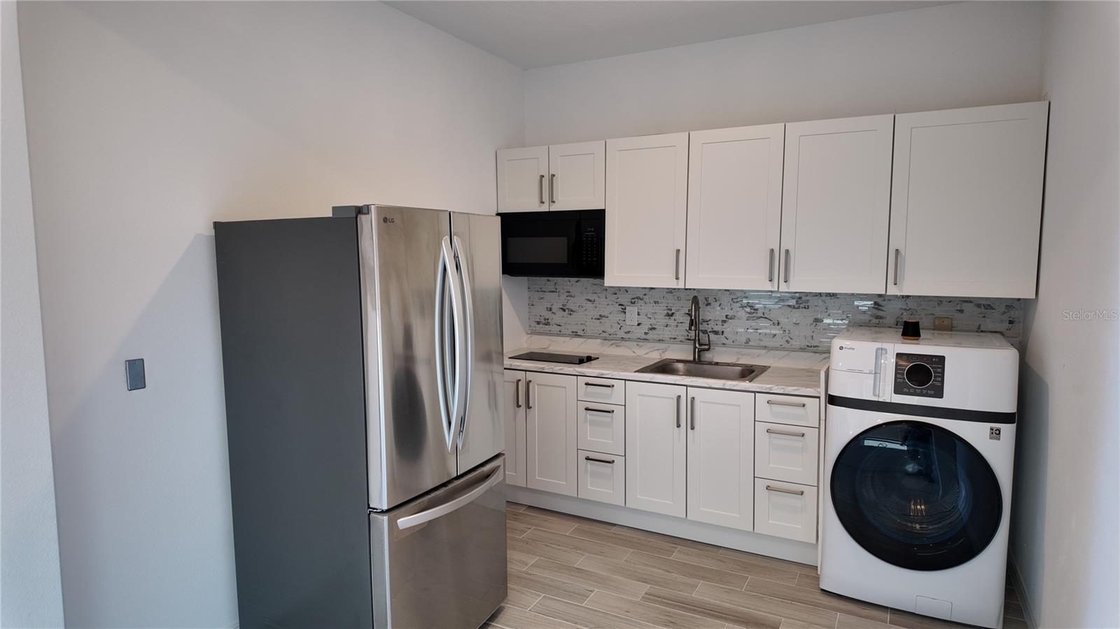 Image 18 of 19 For 5181 Firestone Alley