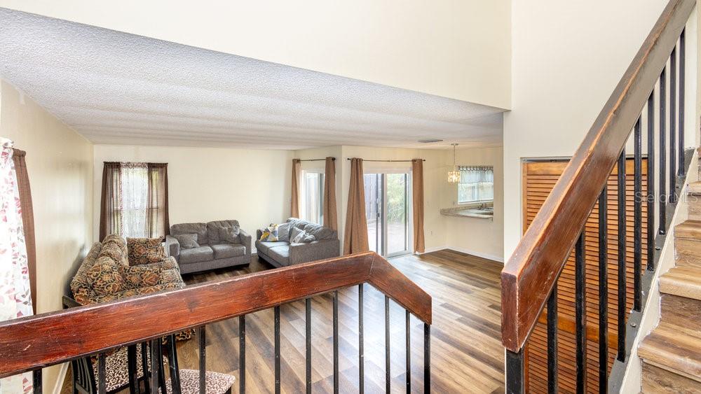 Image 2 of 12 For 549 Hunter Circle