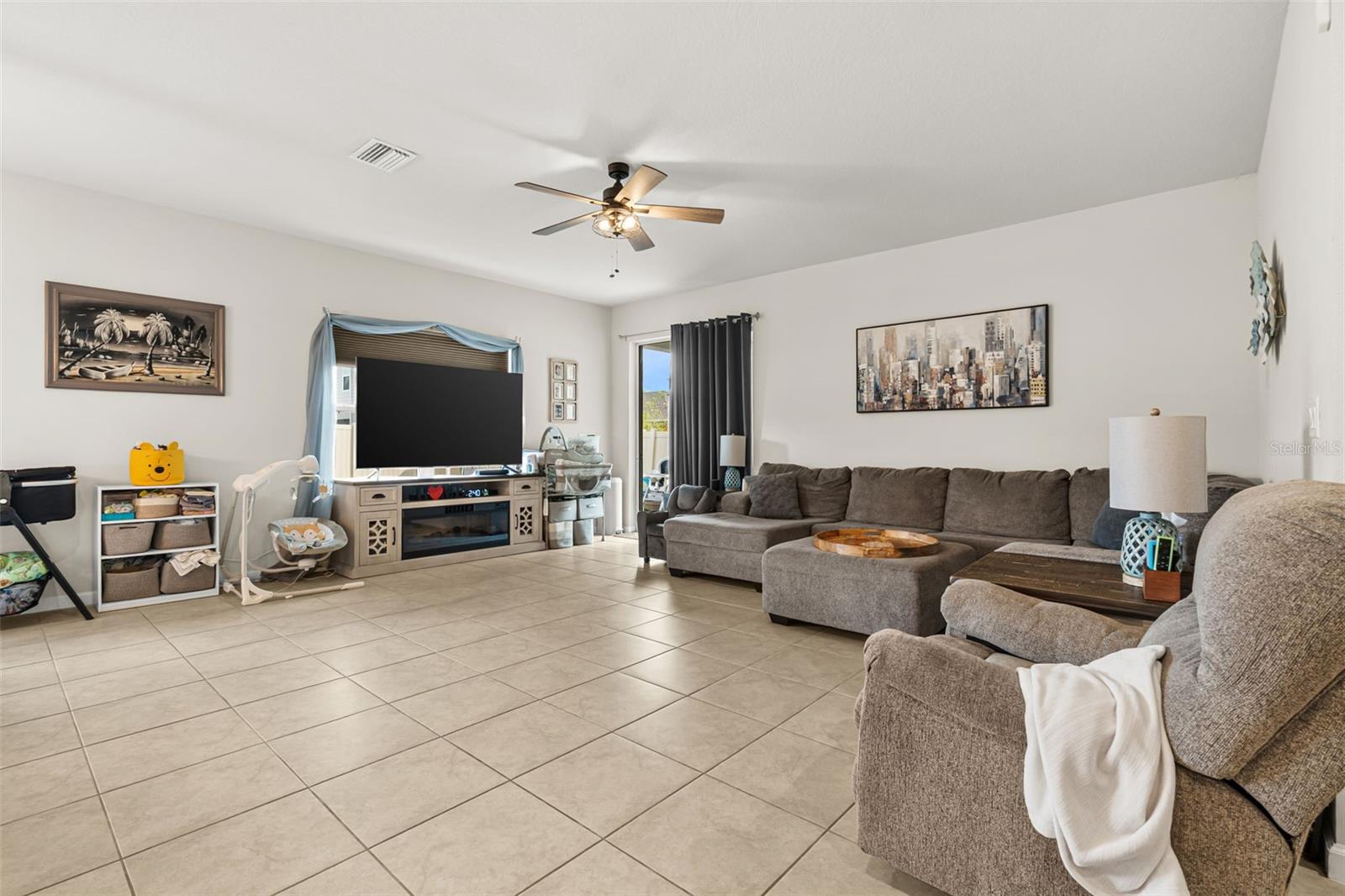 Image 15 of 59 For 10188 Agave Court