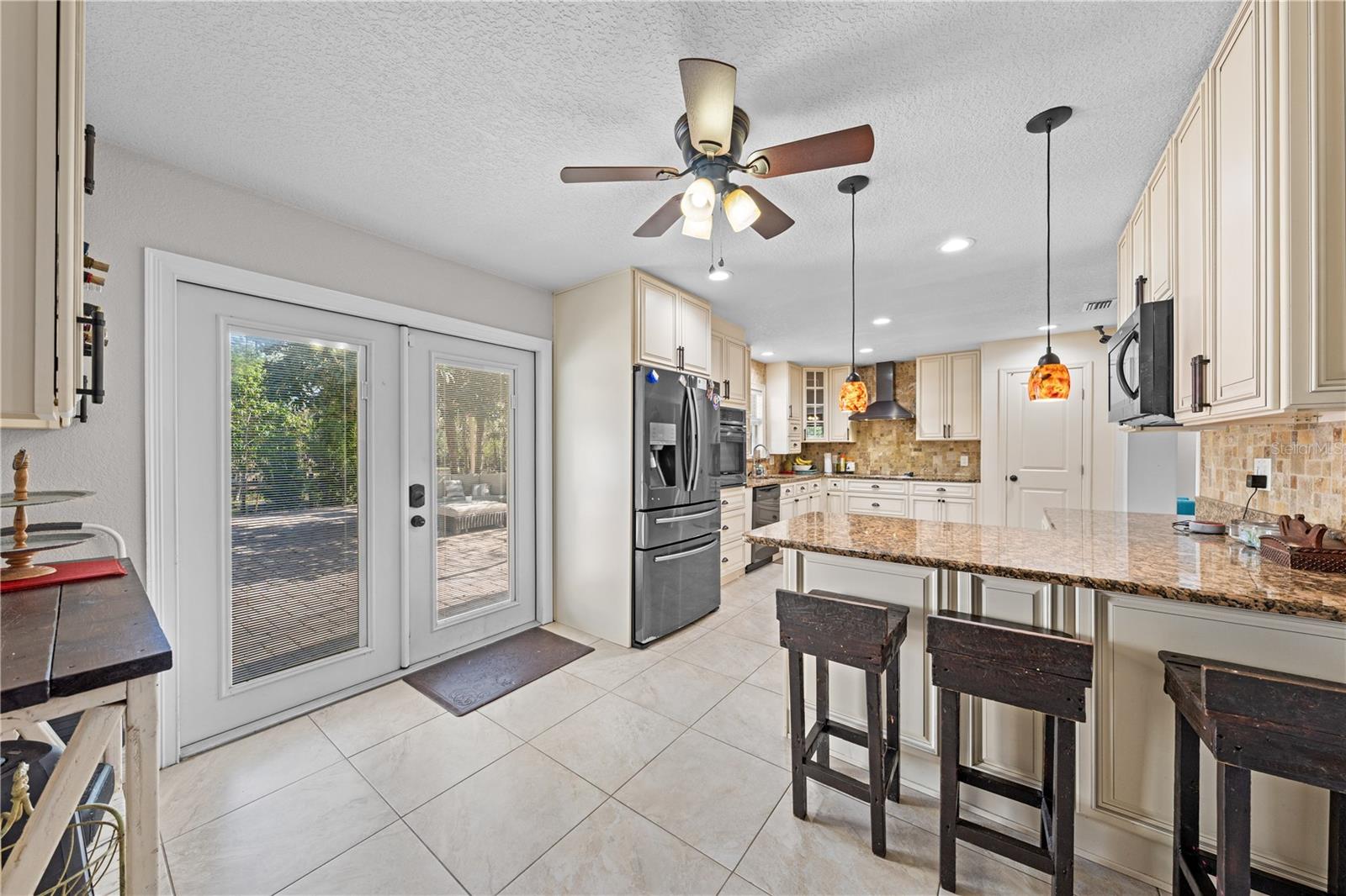 Image 11 of 73 For 3575 Kaiser Avenue