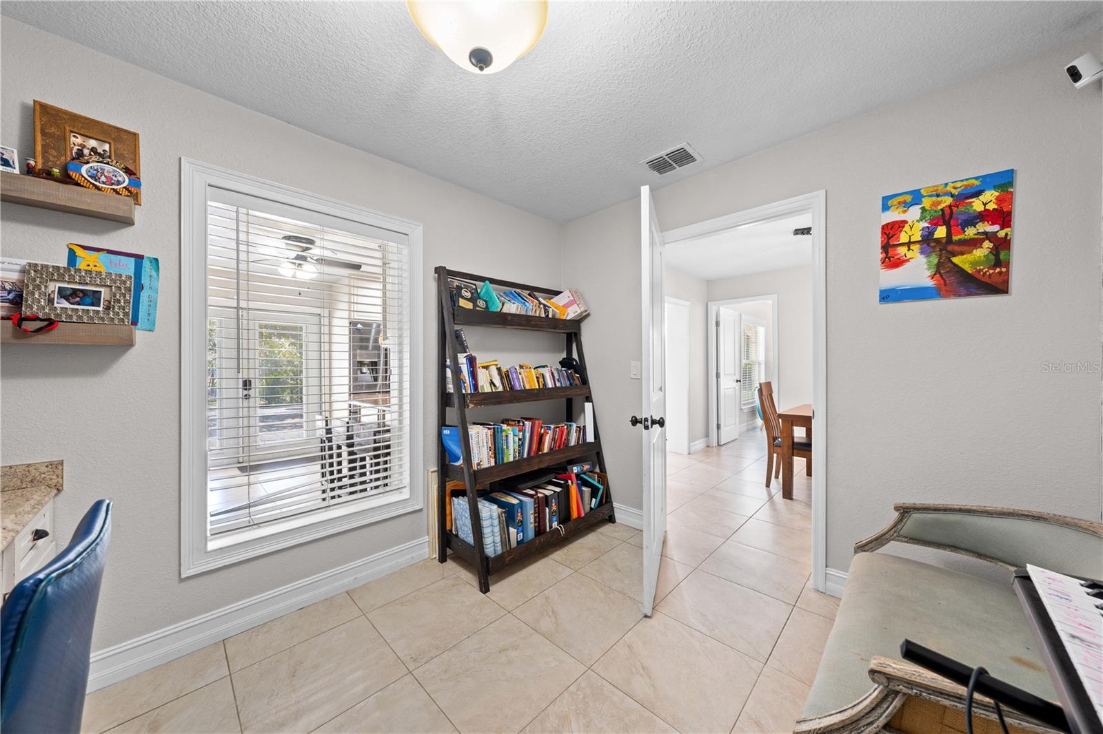 Image 15 of 73 For 3575 Kaiser Avenue