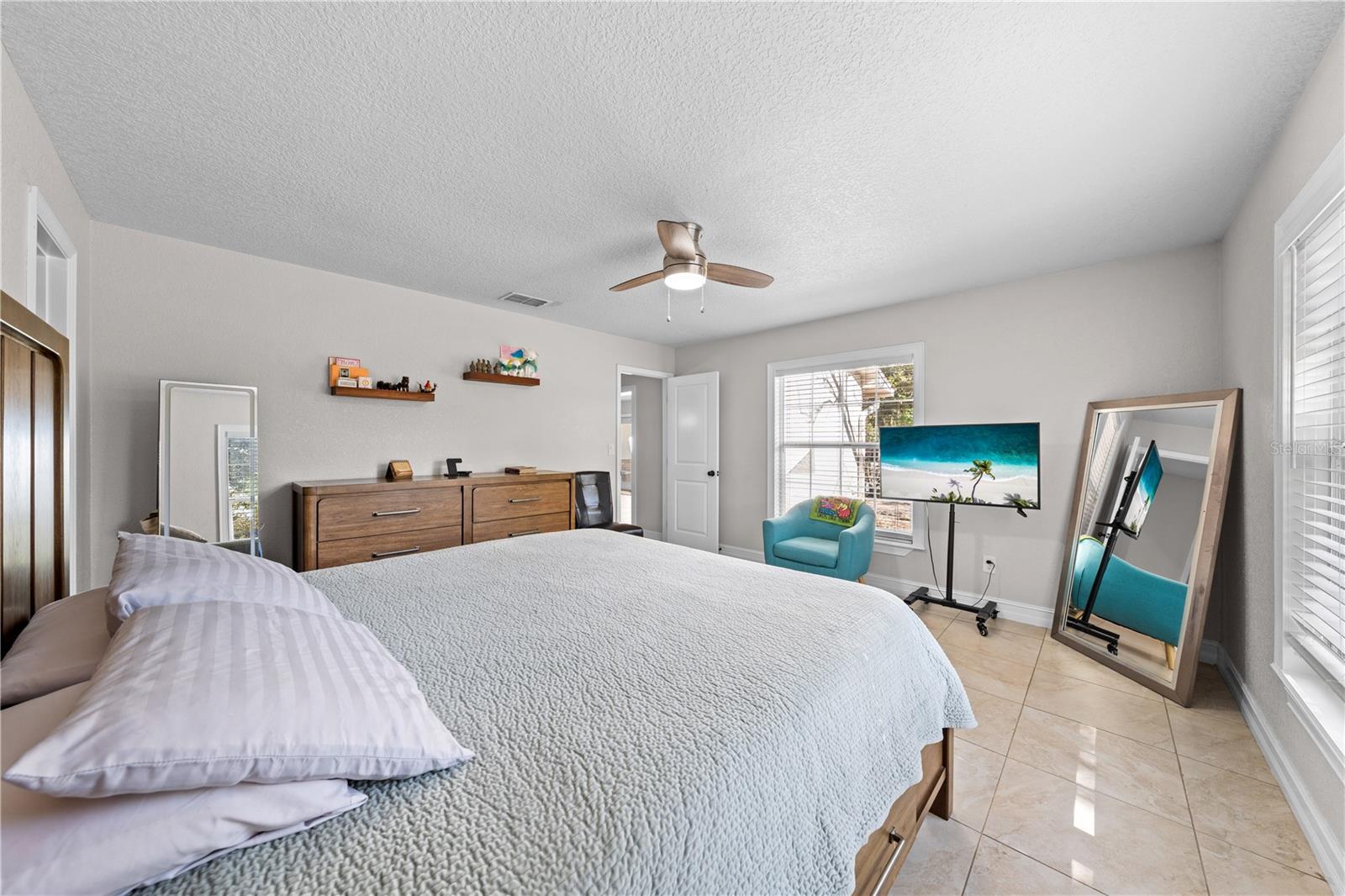 Image 31 of 73 For 3575 Kaiser Avenue