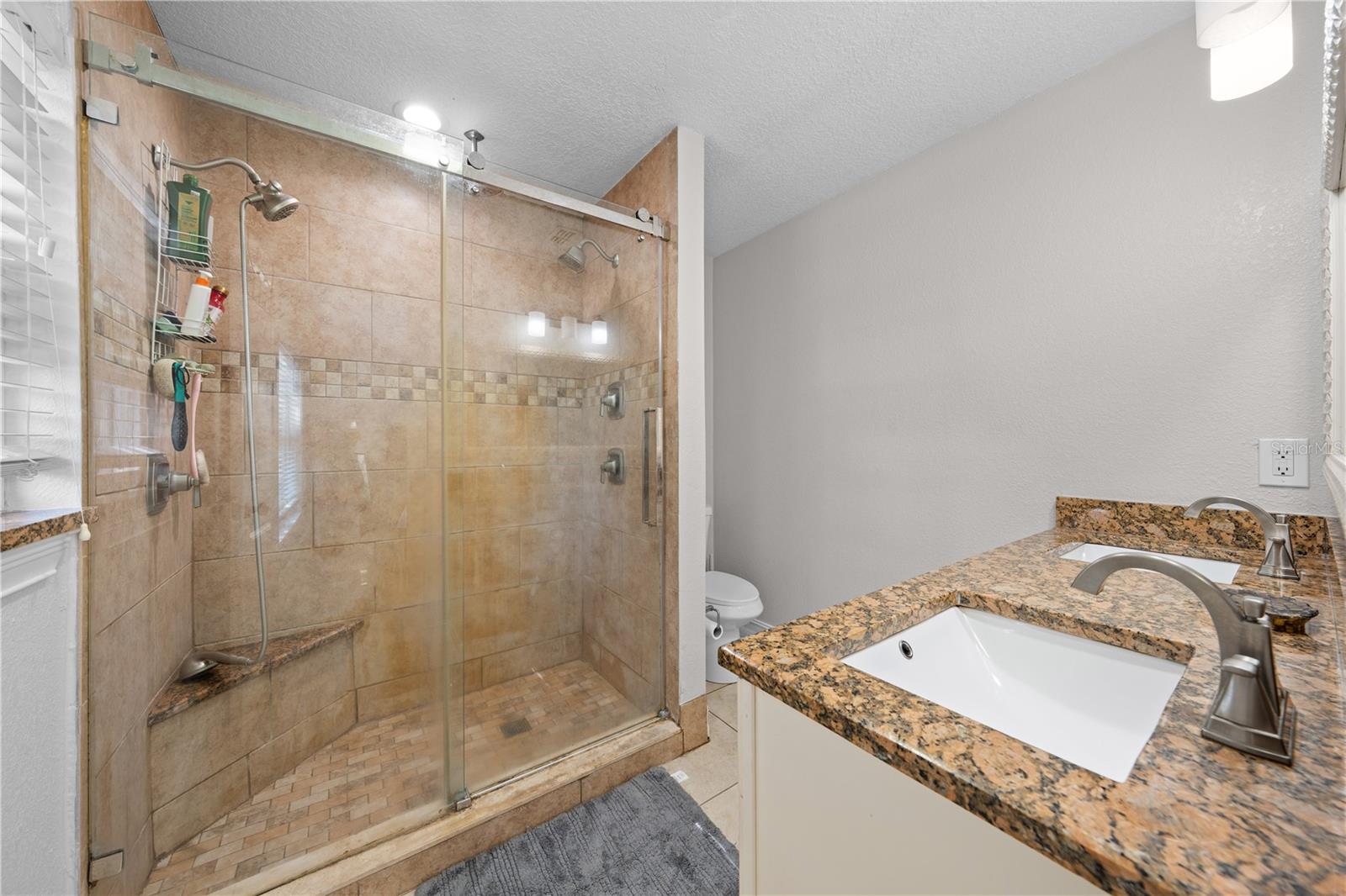 Image 34 of 73 For 3575 Kaiser Avenue