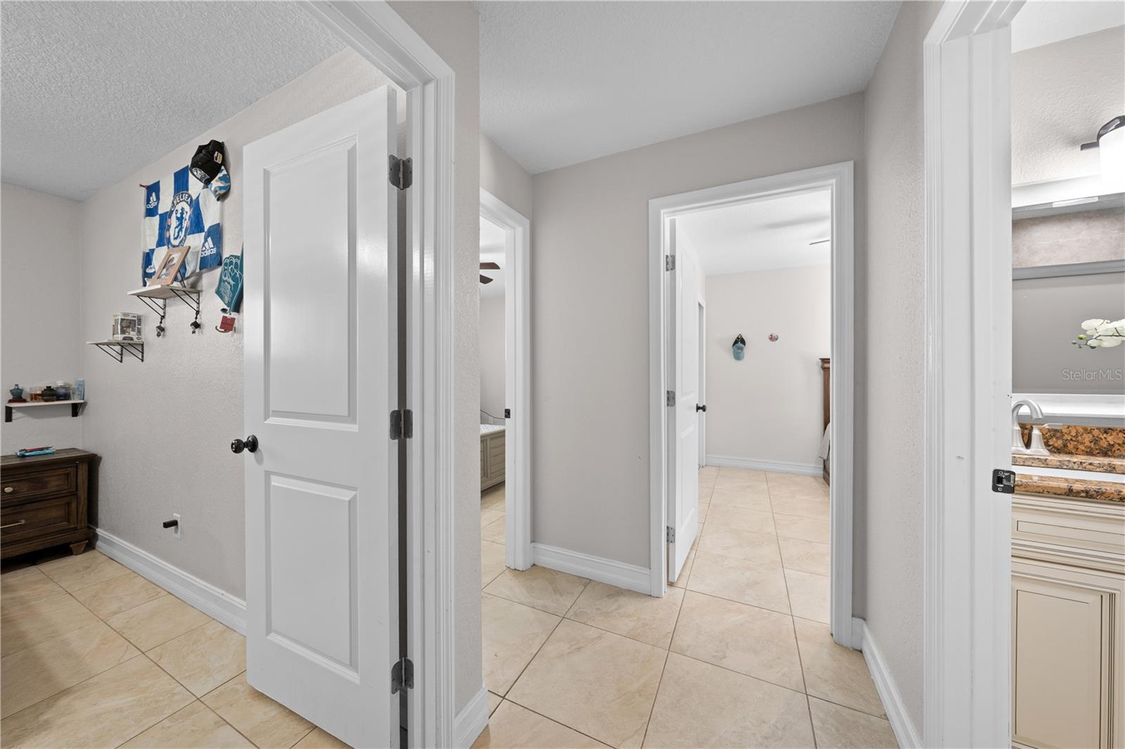 Image 35 of 73 For 3575 Kaiser Avenue