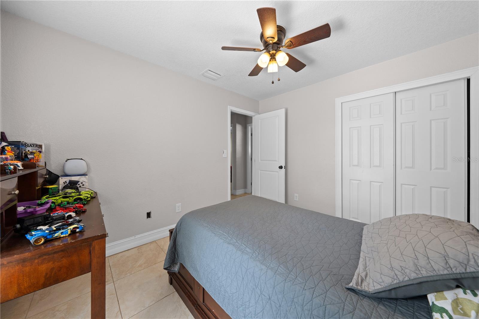 Image 37 of 73 For 3575 Kaiser Avenue