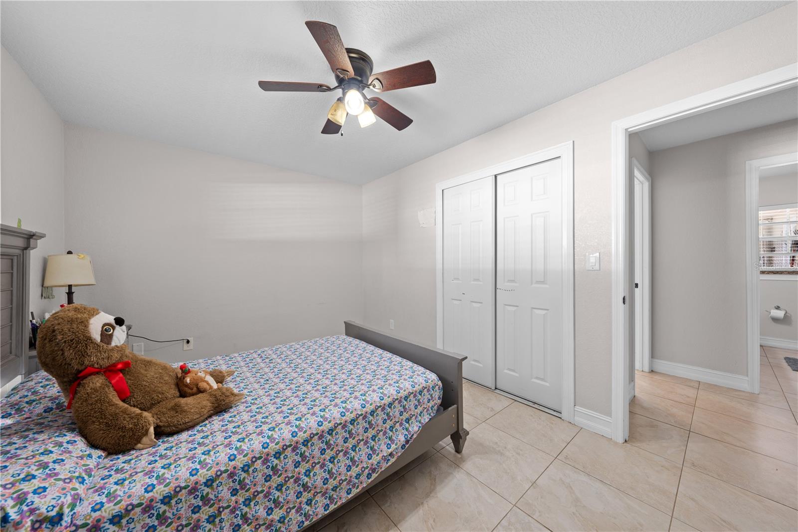 Image 39 of 73 For 3575 Kaiser Avenue