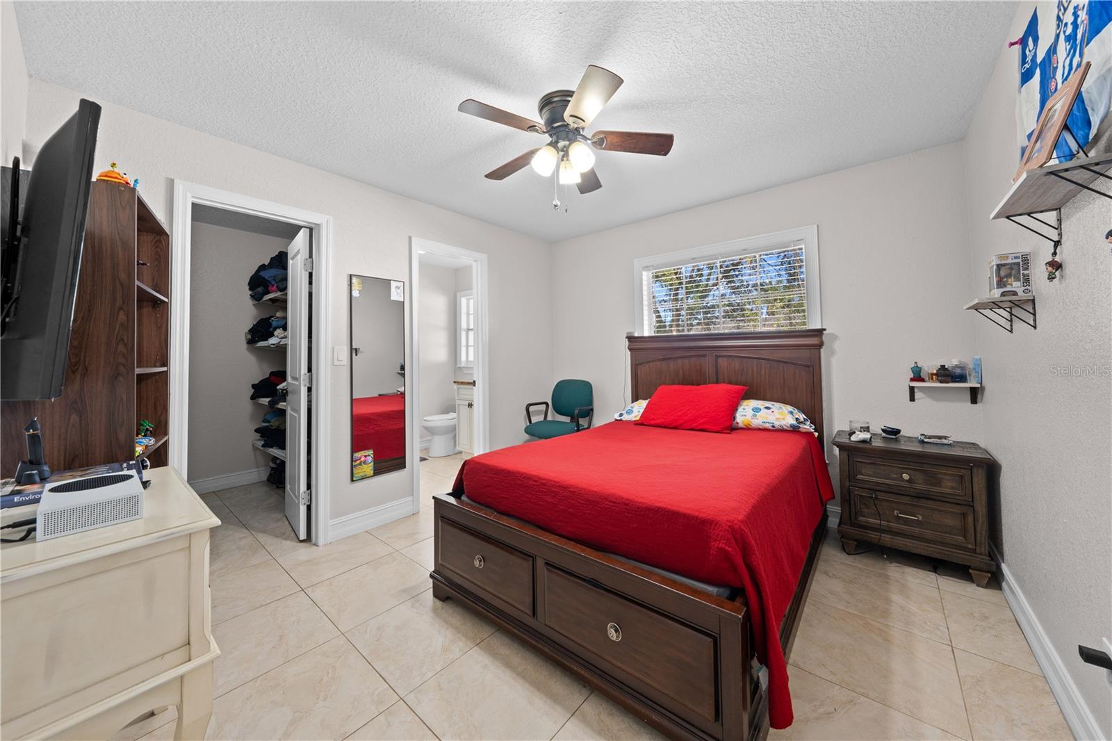 Image 40 of 73 For 3575 Kaiser Avenue