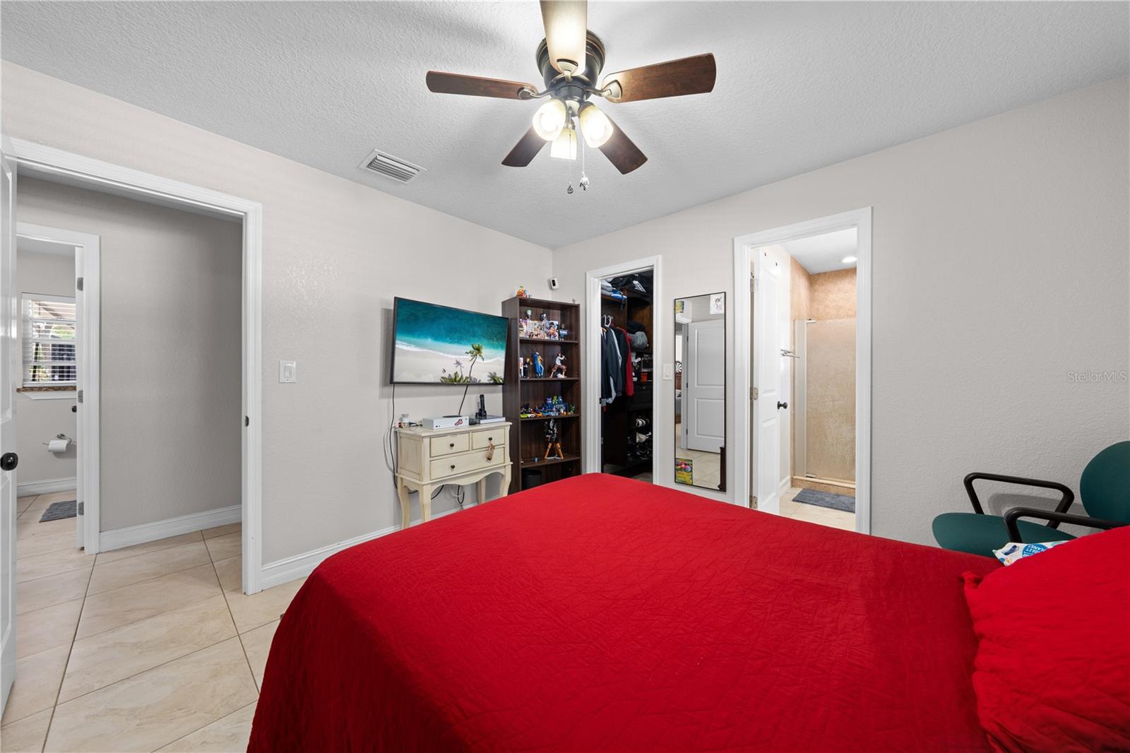 Image 41 of 73 For 3575 Kaiser Avenue