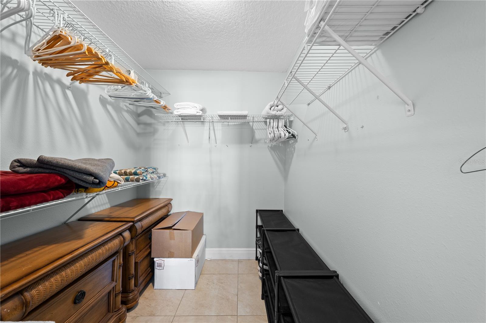 Image 47 of 73 For 3575 Kaiser Avenue