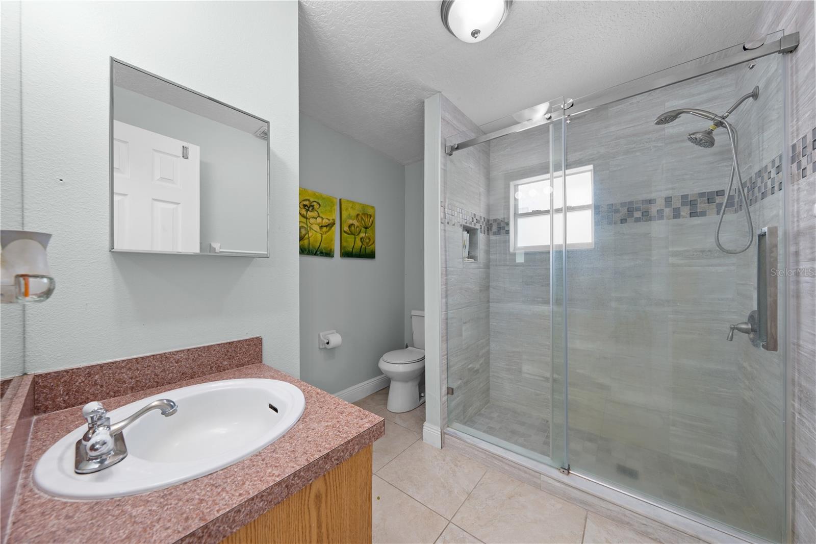 Image 48 of 73 For 3575 Kaiser Avenue