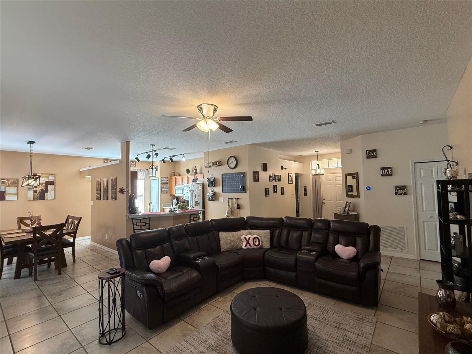 Image 3 of 16 For 1166 Dekleva Drive