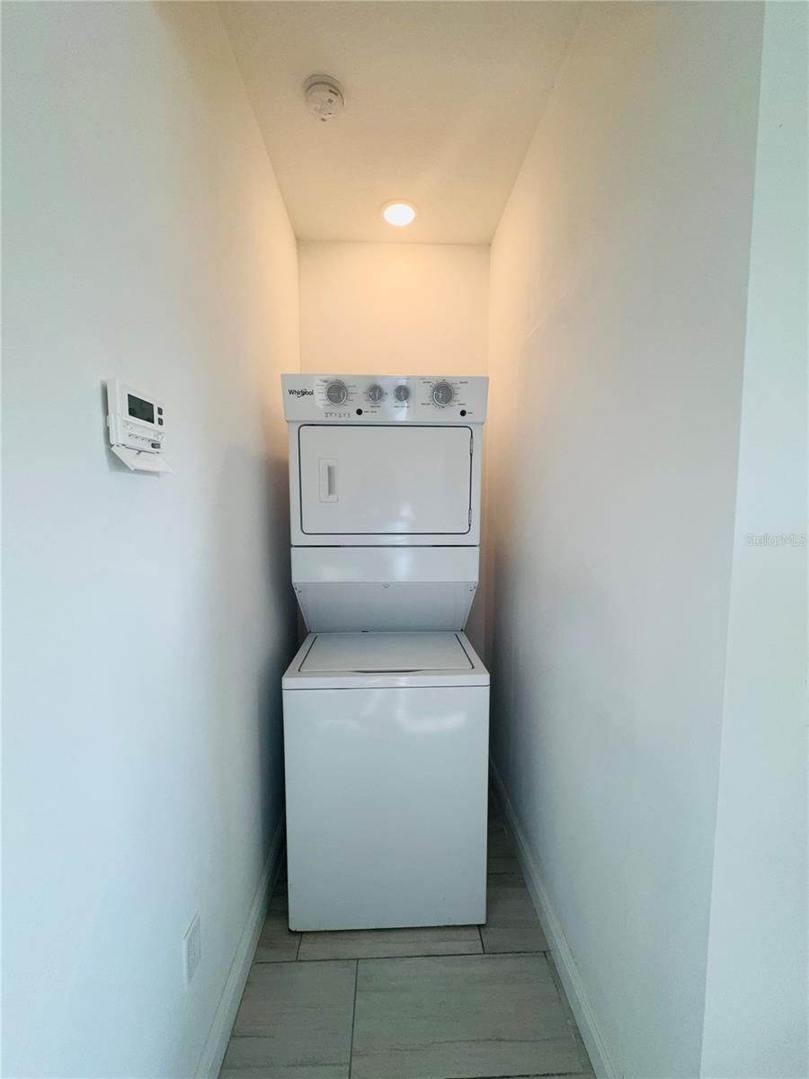 Image 18 of 48 For 232 Genoa Ct