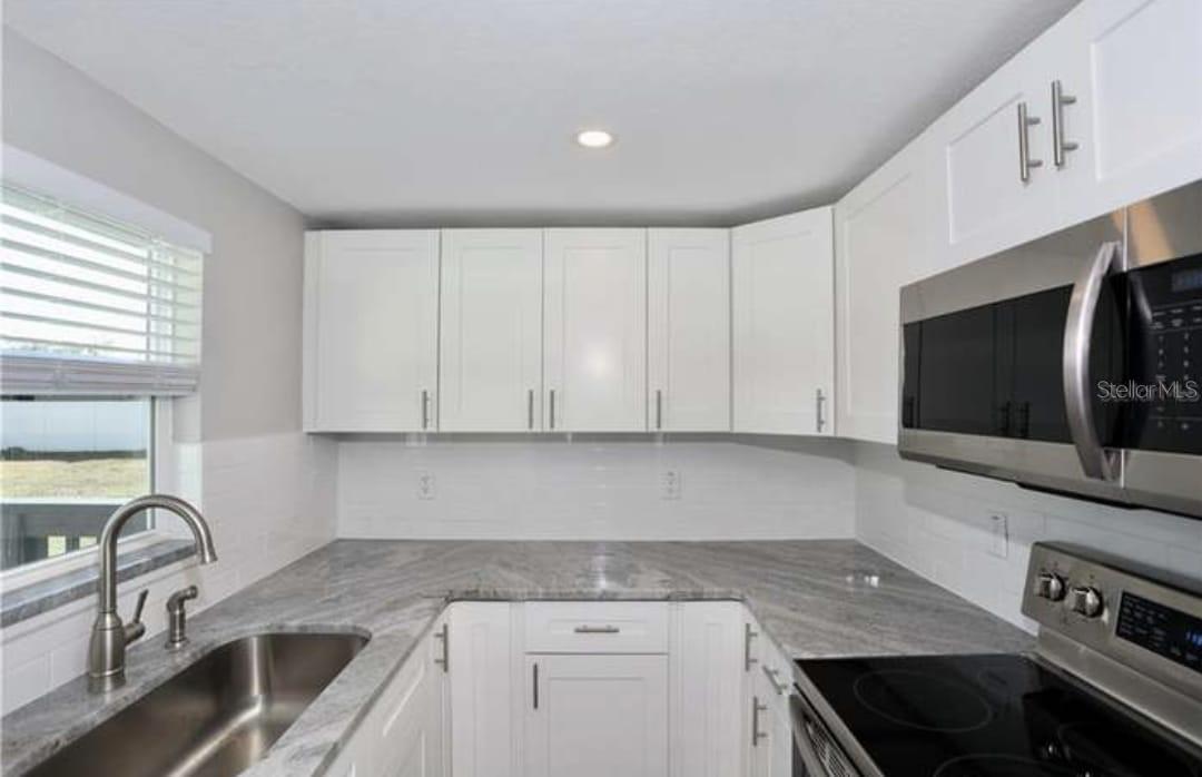 Image 9 of 17 For 2811 Shine Avenue