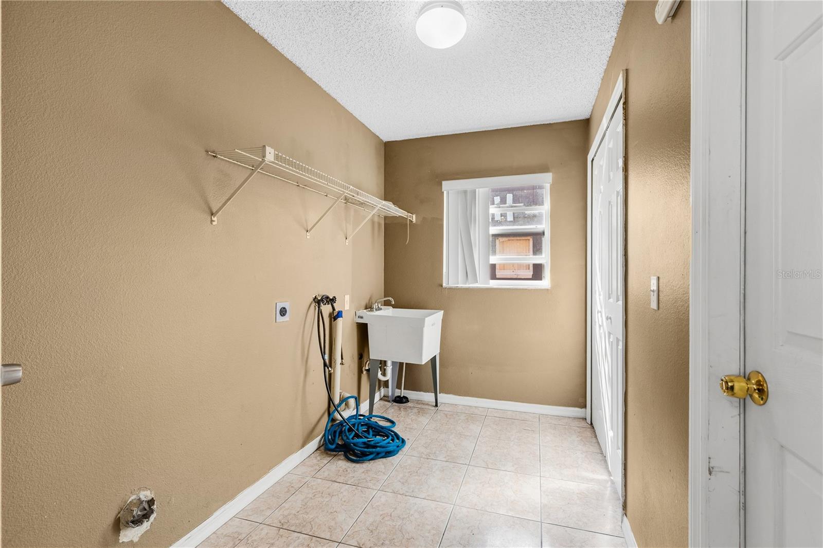 Image 18 of 39 For 4516 Ficus Tree Road