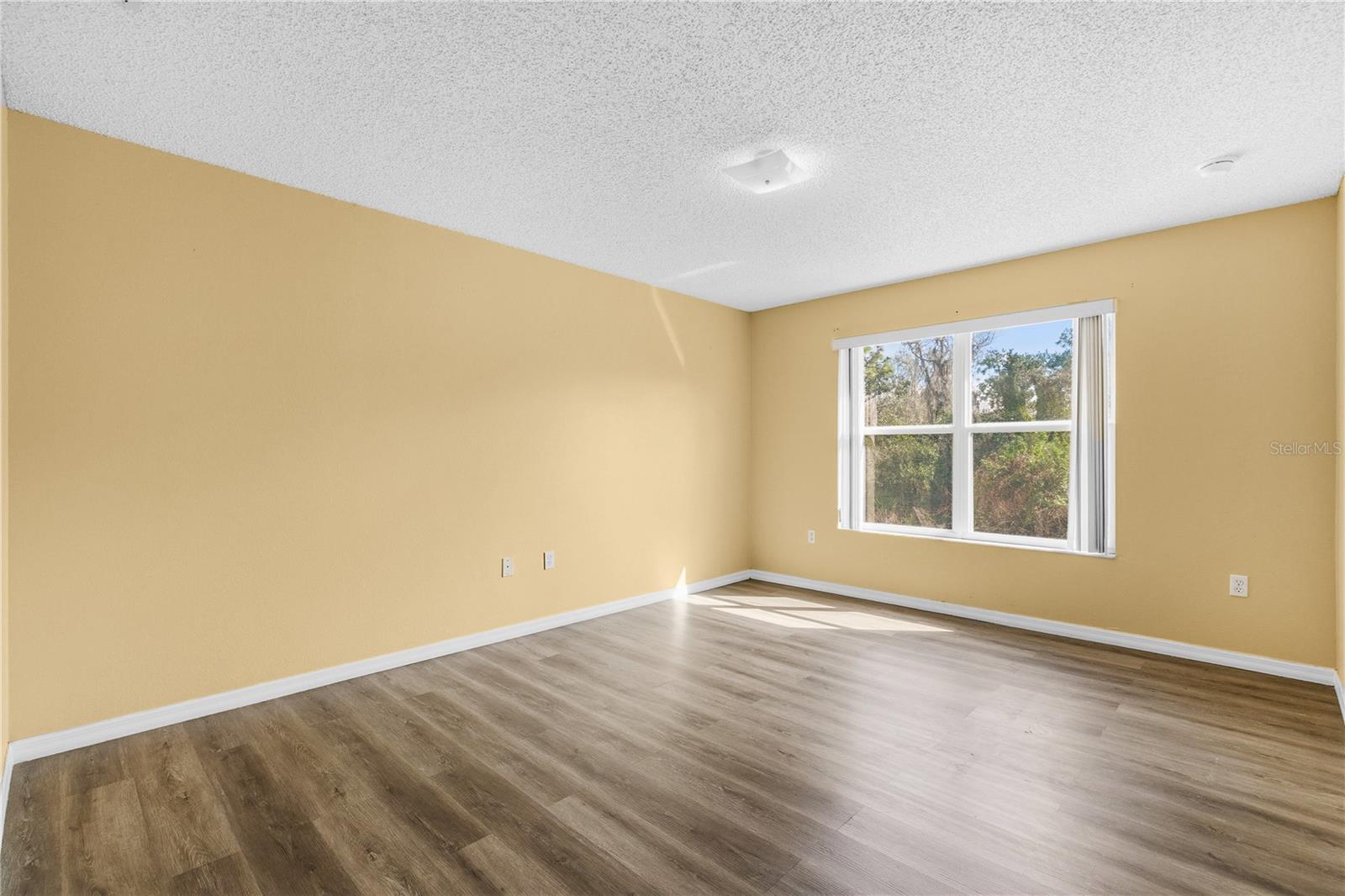 Image 28 of 39 For 4516 Ficus Tree Road