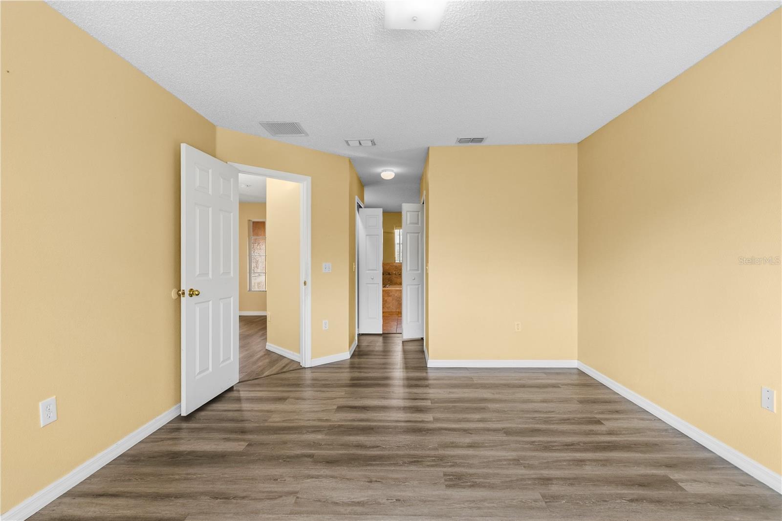 Image 29 of 39 For 4516 Ficus Tree Road