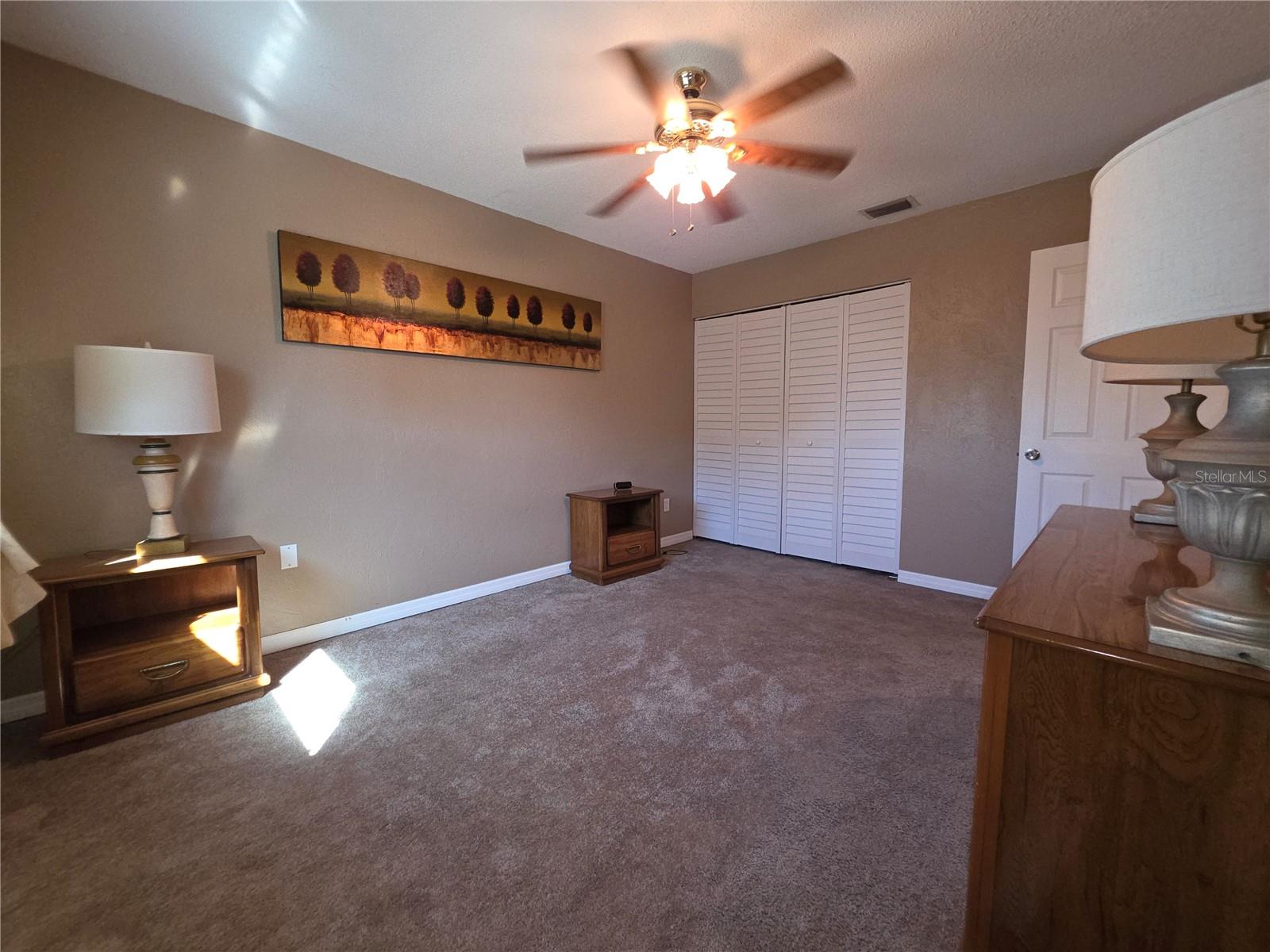 Image 18 of 41 For 400 Oakridge Boulevard 60