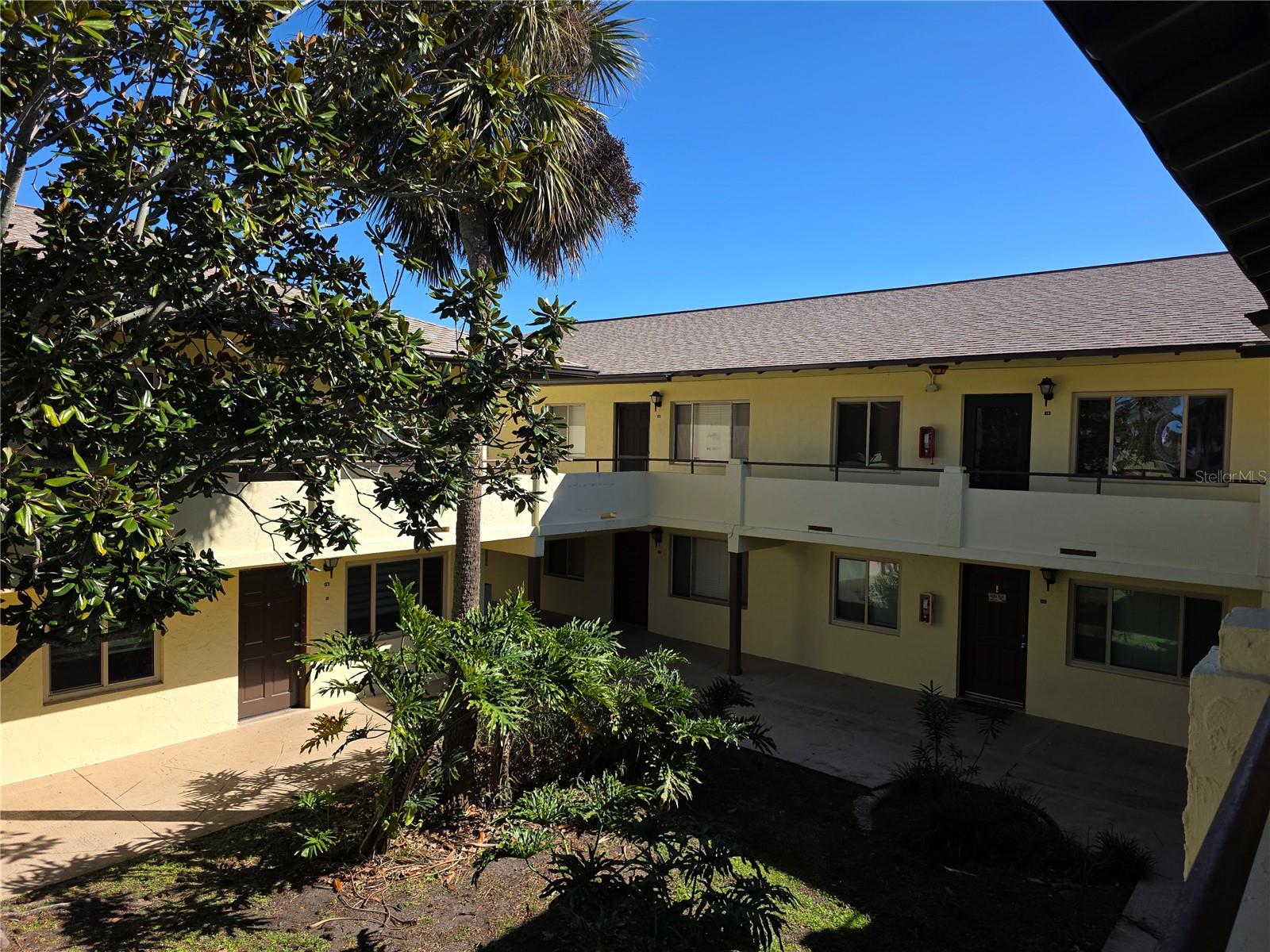 Image 34 of 41 For 400 Oakridge Boulevard 60