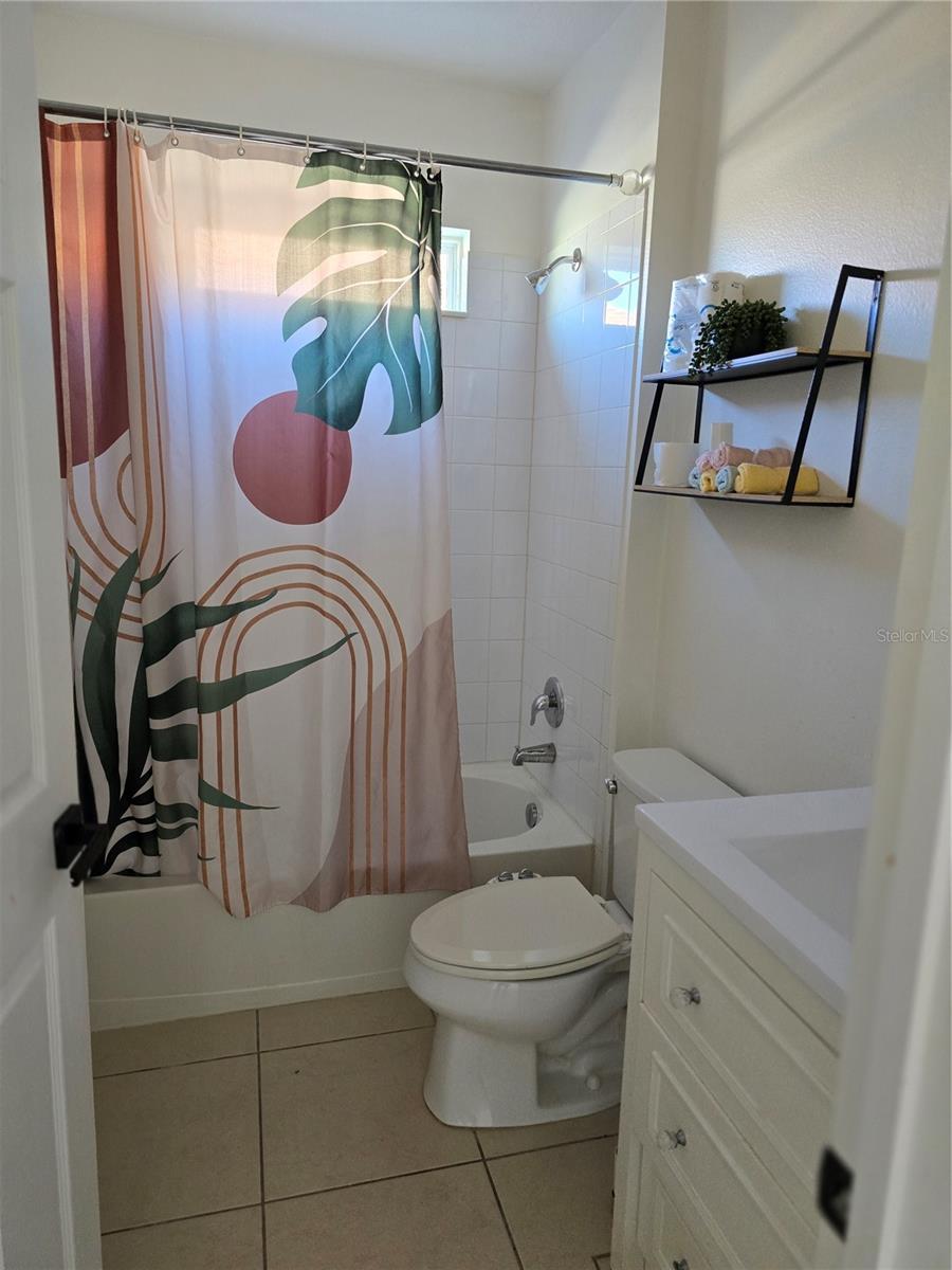 Image 22 of 24 For 2259 Waukegan Drive