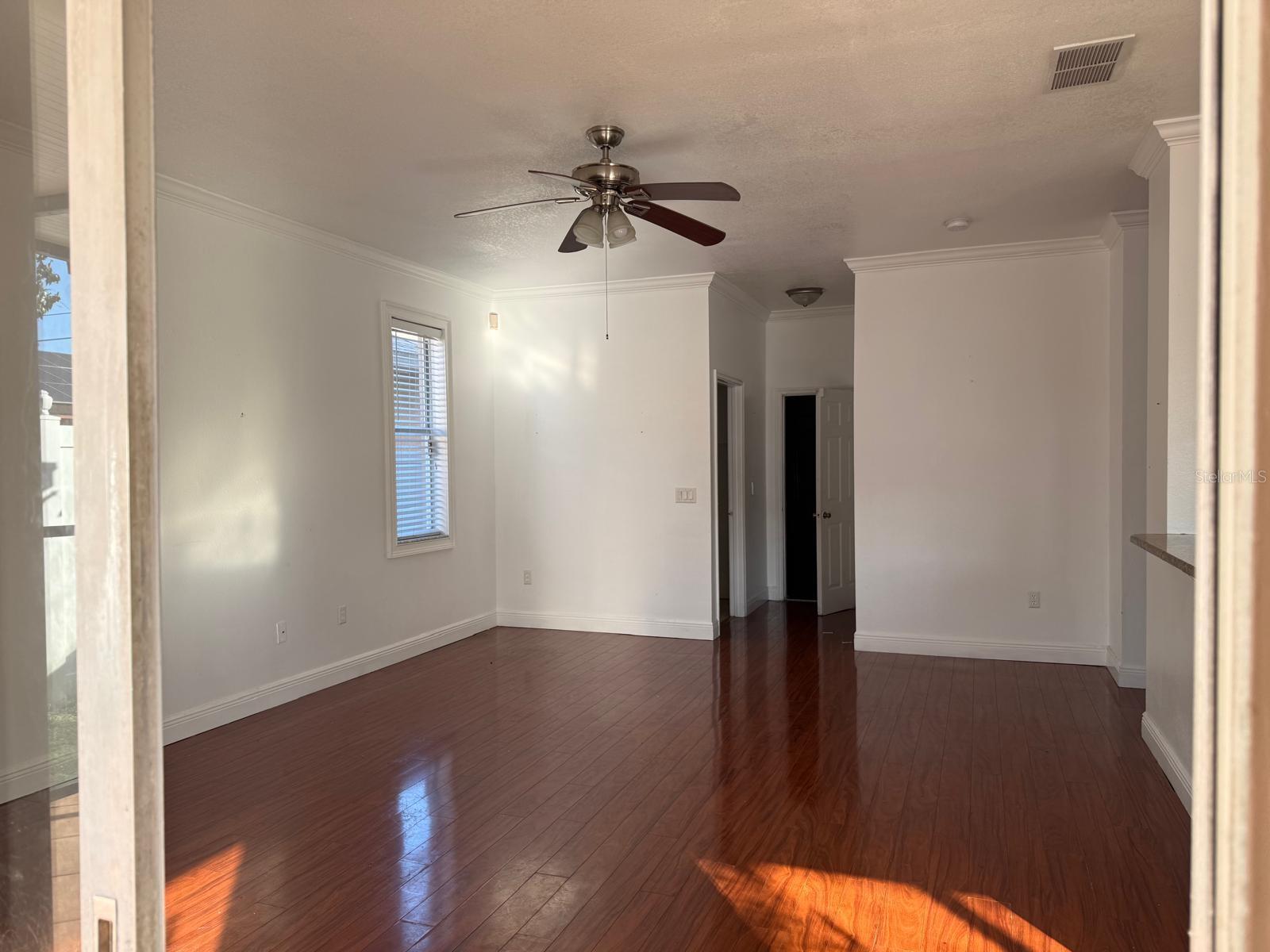 Image 11 of 27 For 3208 Fairfield Drive