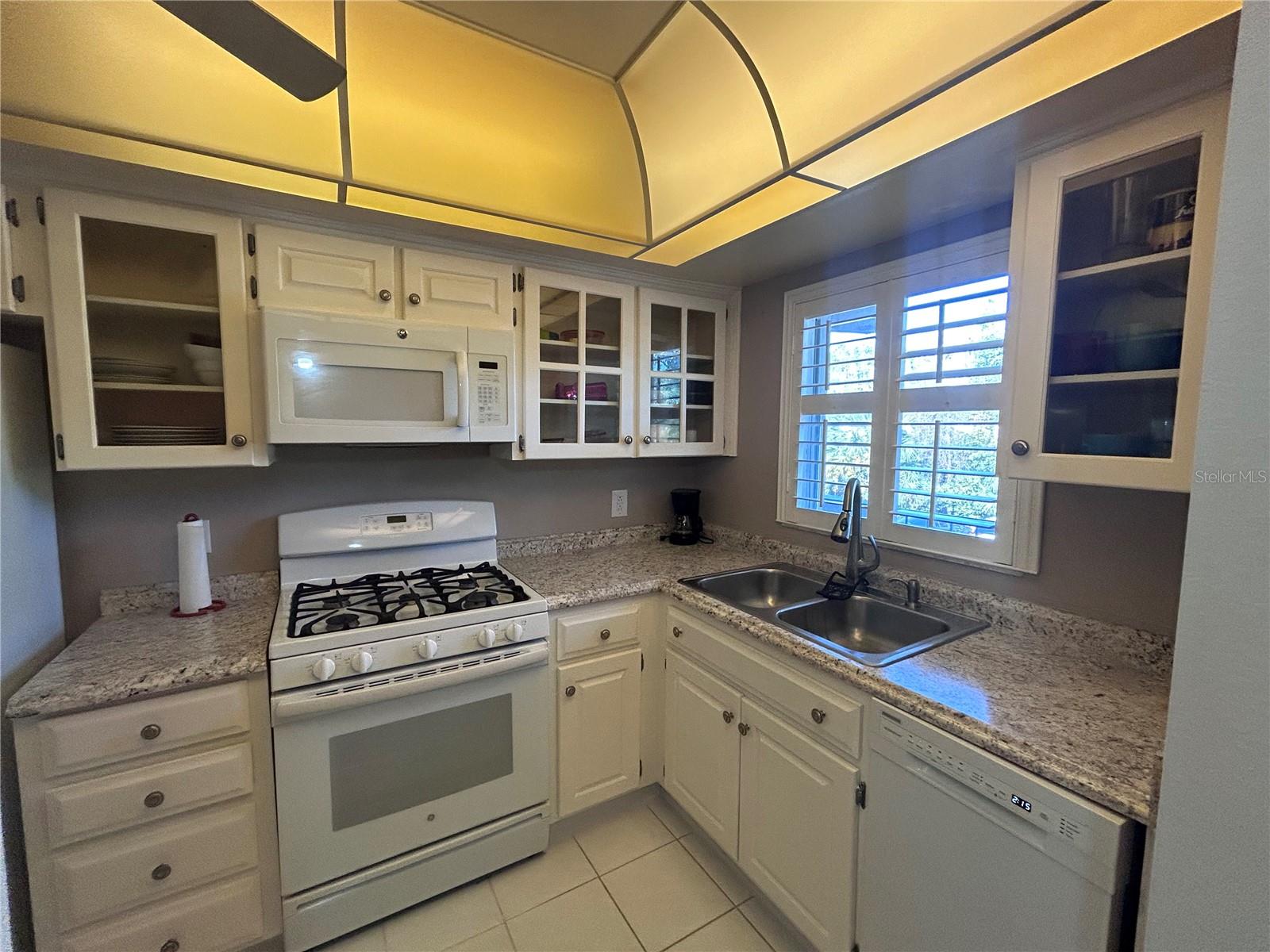 Image 16 of 22 For 150 El Dorado 208