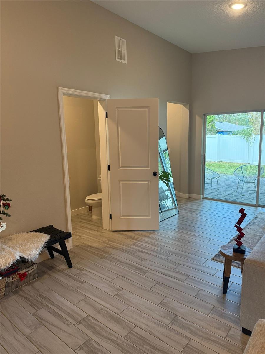 Image 12 of 27 For 2023 White Avenue