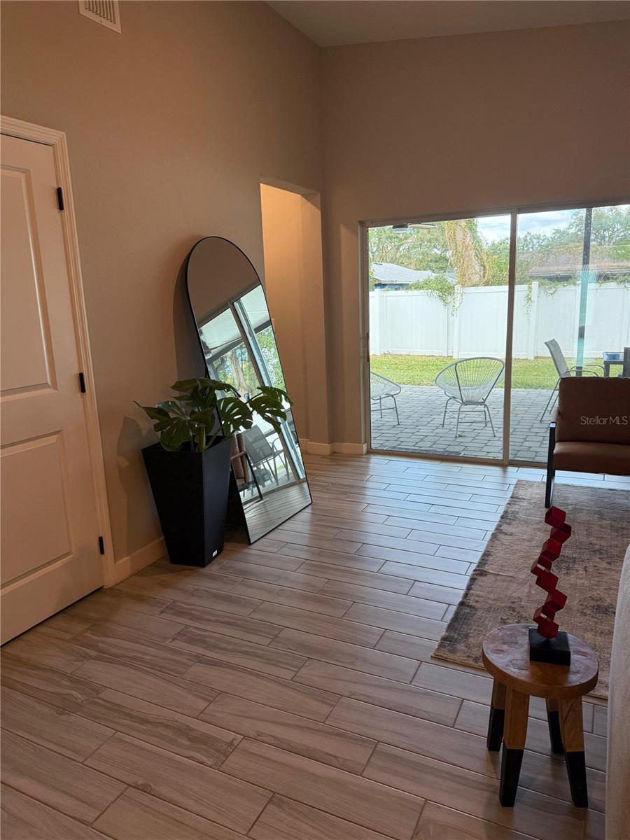 Image 15 of 27 For 2023 White Avenue