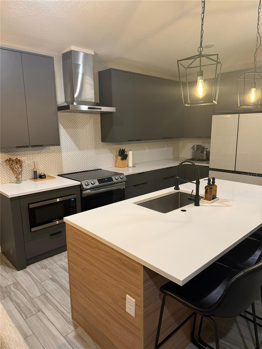 Image 3 of 27 For 2023 White Avenue