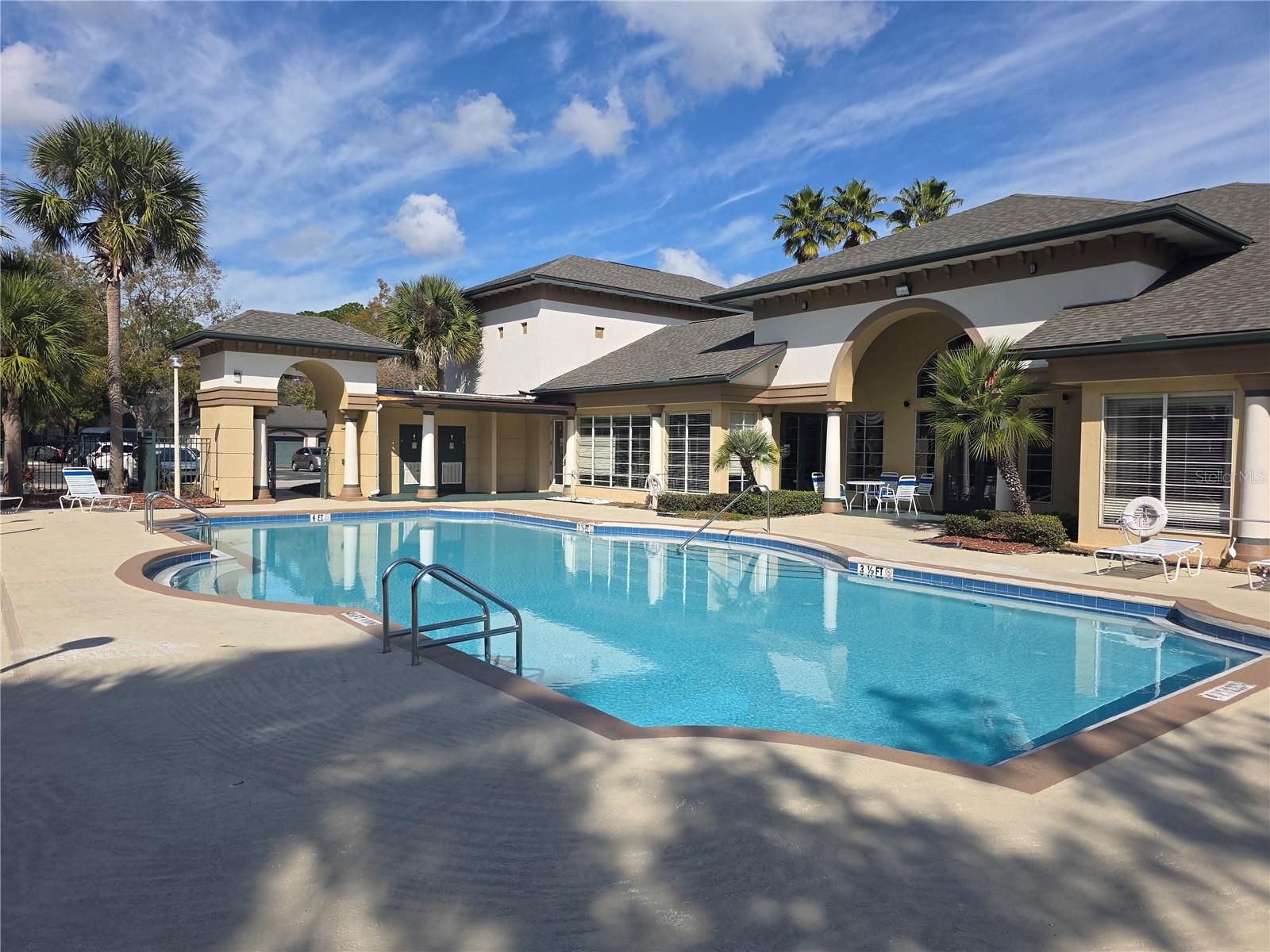 Image 6 of 19 For 17101 Carrington Park Drive 404